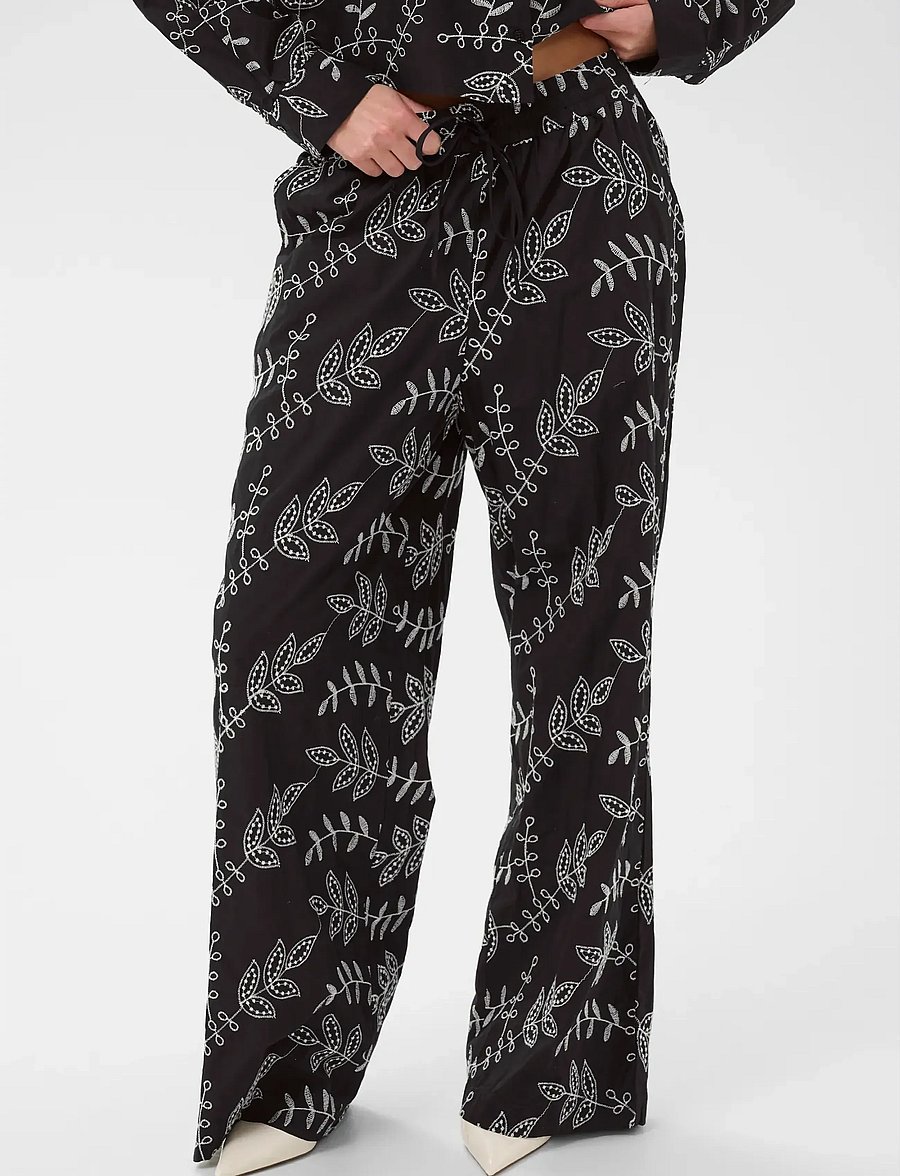 Kaffe - KAelora Pants - bukser med brede ben - black chalk embroidery - 0