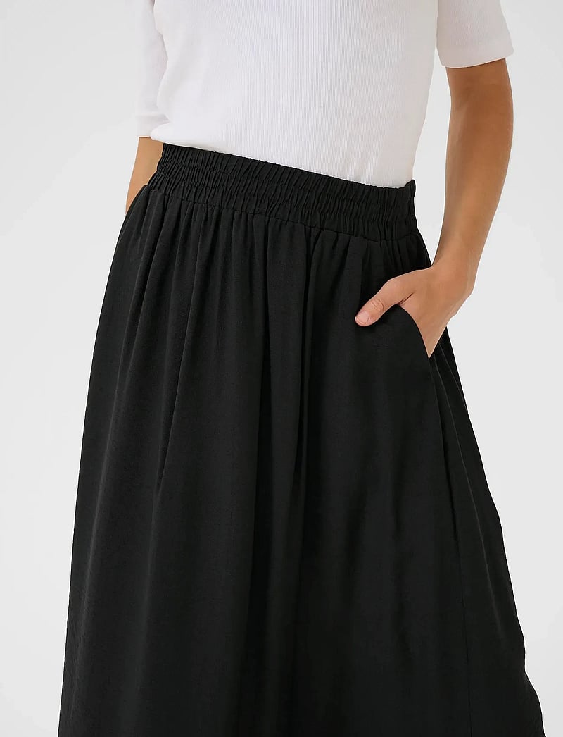 Kaffe - KArea Solid Skirt - midi nederdele - black deep cc - 5