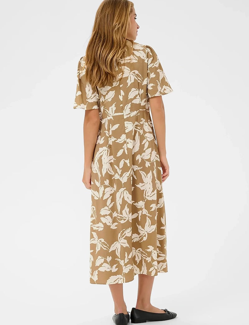 Kaffe - KAmarlo Dress - sommerkjoler - oak chalk leafs - 4