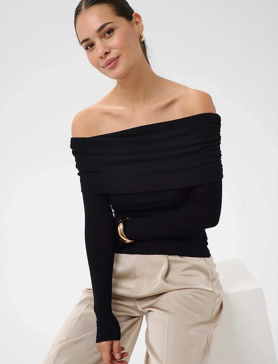 Kaffe - KAaubree Offshoulder T-Shirt - långärmade toppar - black deep - 5