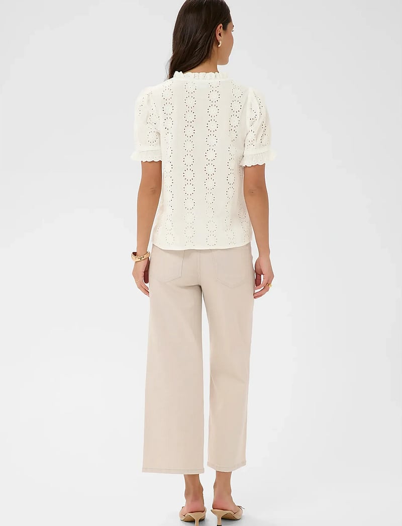 Kaffe - KAdona Blouse - kurzämlige blusen - chalk - 4