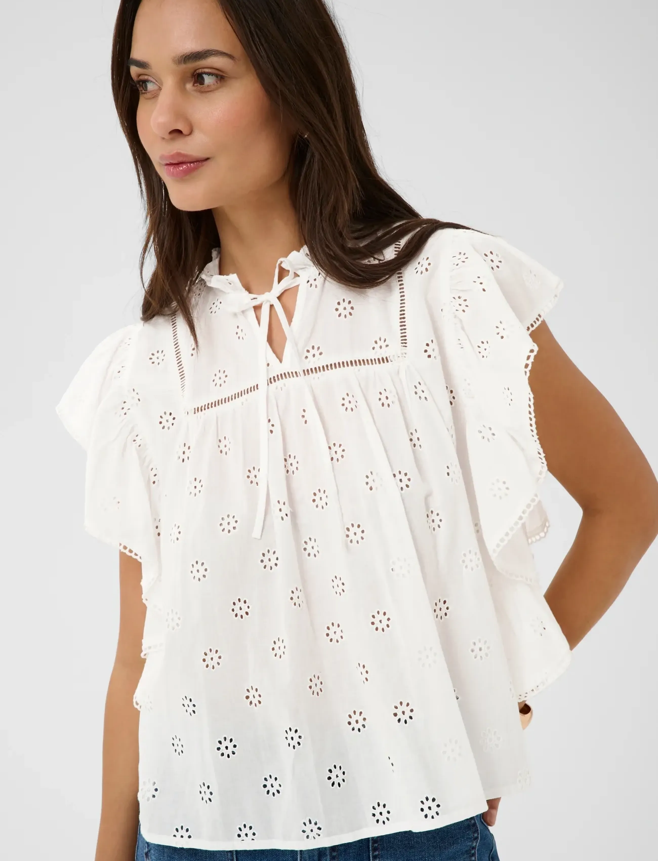 Kaffe - KAfiona Frill Top - kurzärmelige blusen - chalk - 5