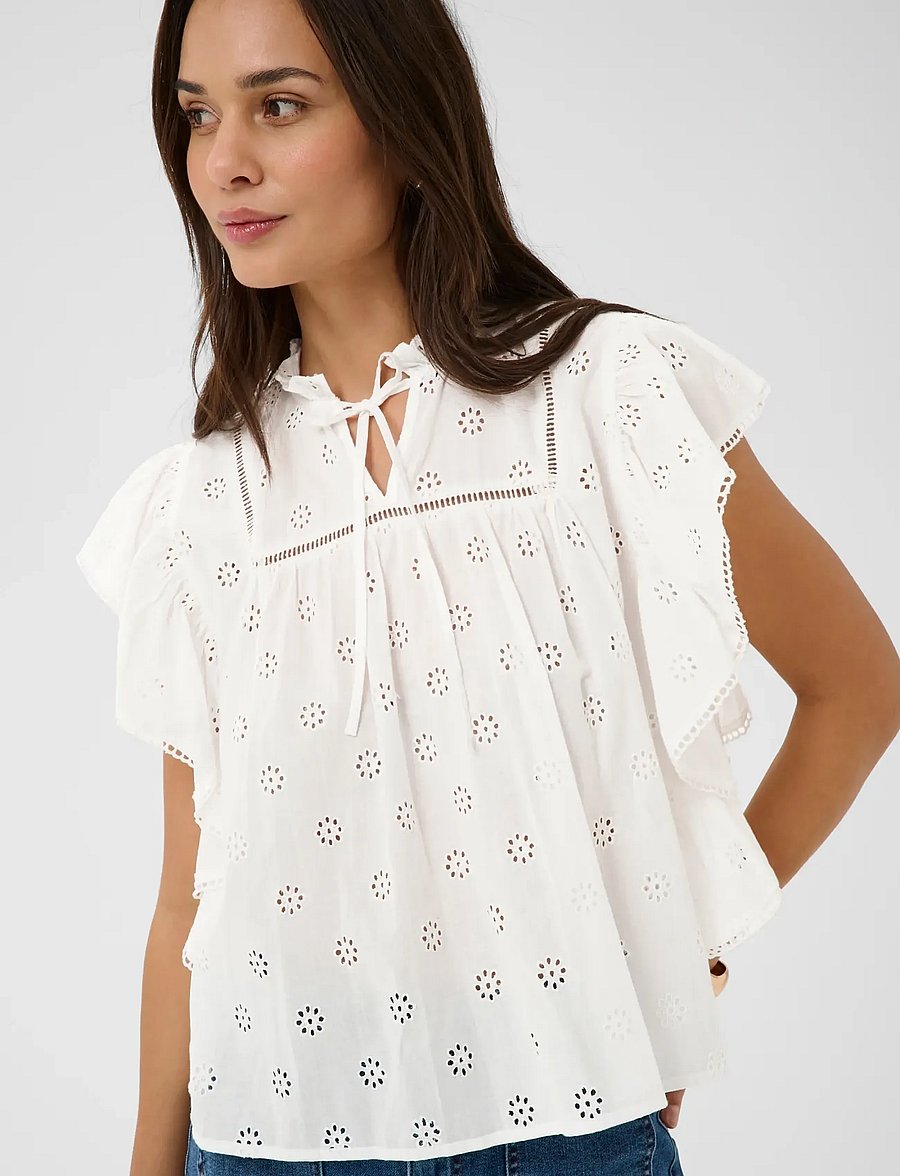 Kaffe - KAfiona Frill Top - kurzärmelige blusen - chalk - 5