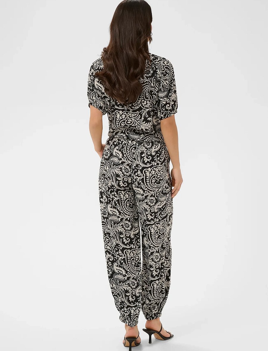 Kaffe - KAbella Pants - barrel trousers - black chalk paisley - 4