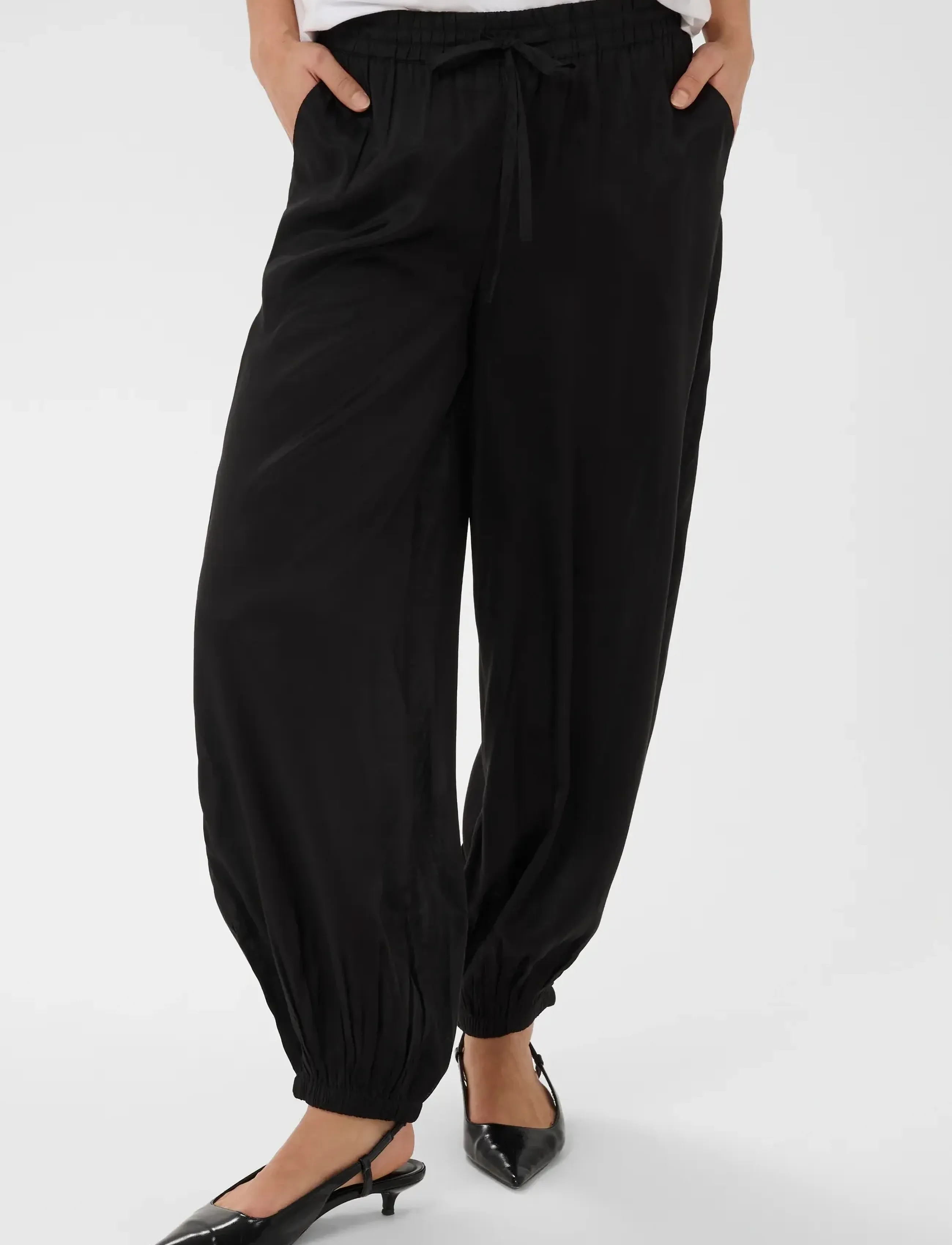 Kaffe Kabella Pants, Kvinder, Joggerbukser, Sort, Str: 34