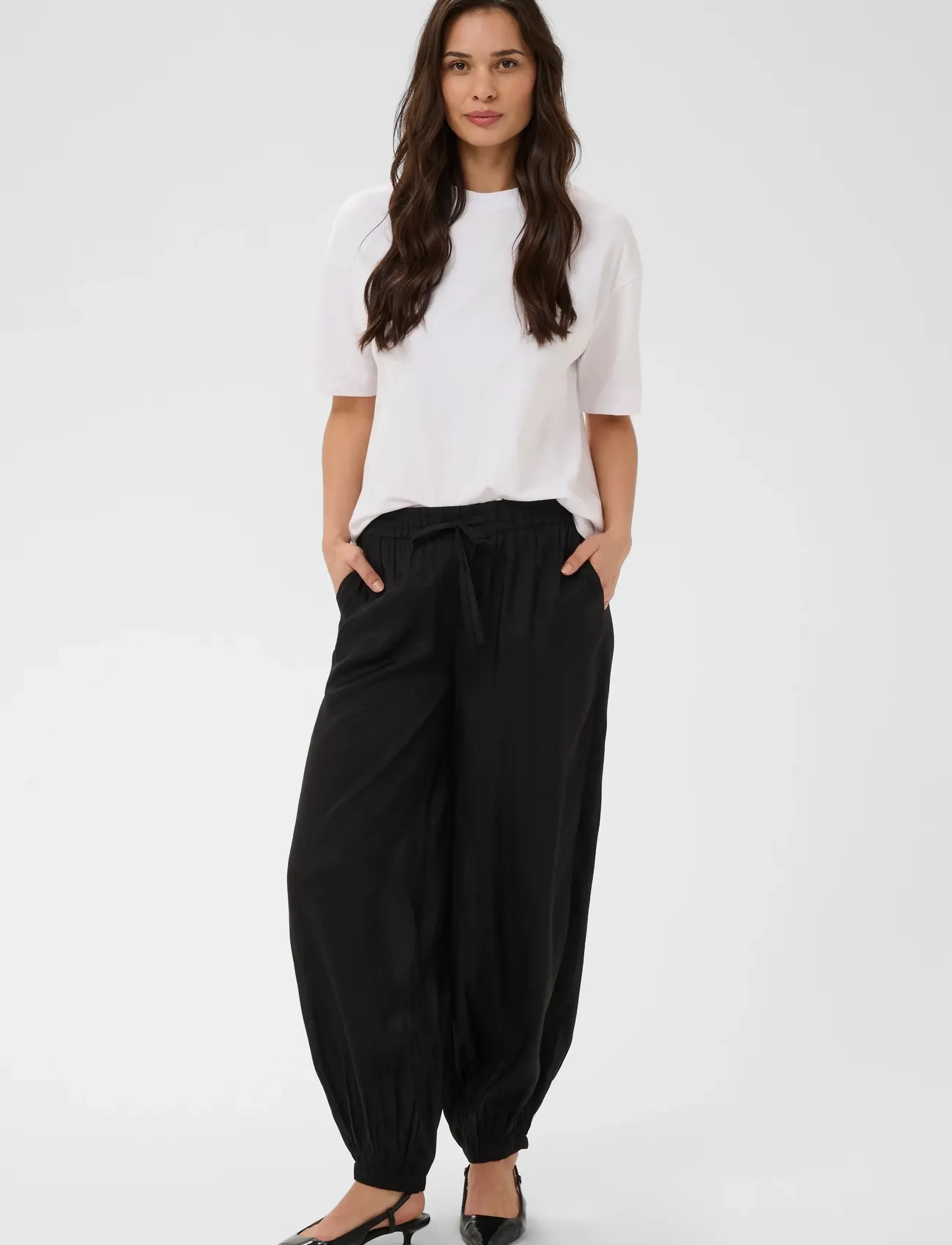 Kaffe - KAbella Pants - barrel trousers - black deep - 3