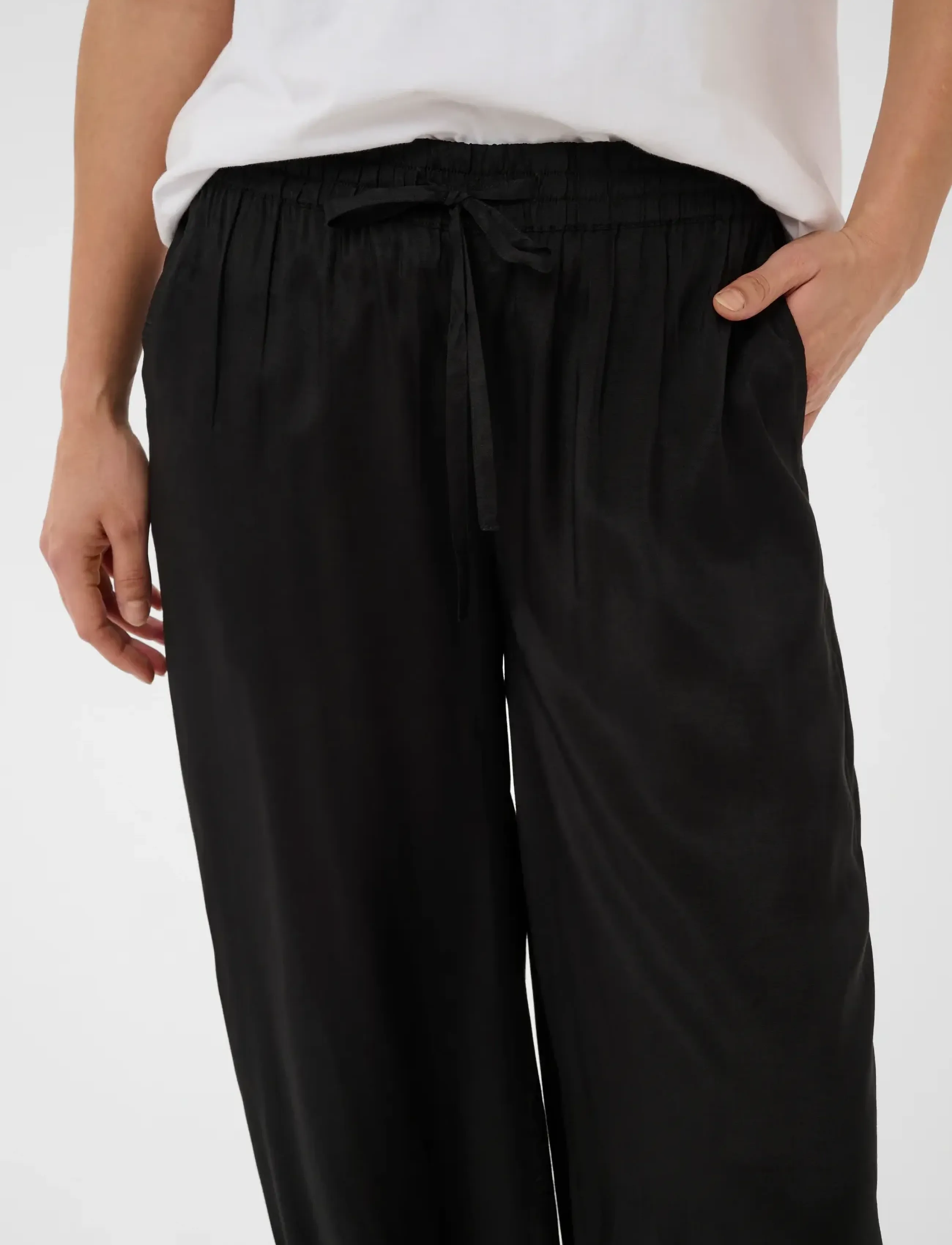 Kaffe - KAbella Pants - barrel trousers - black deep - 5