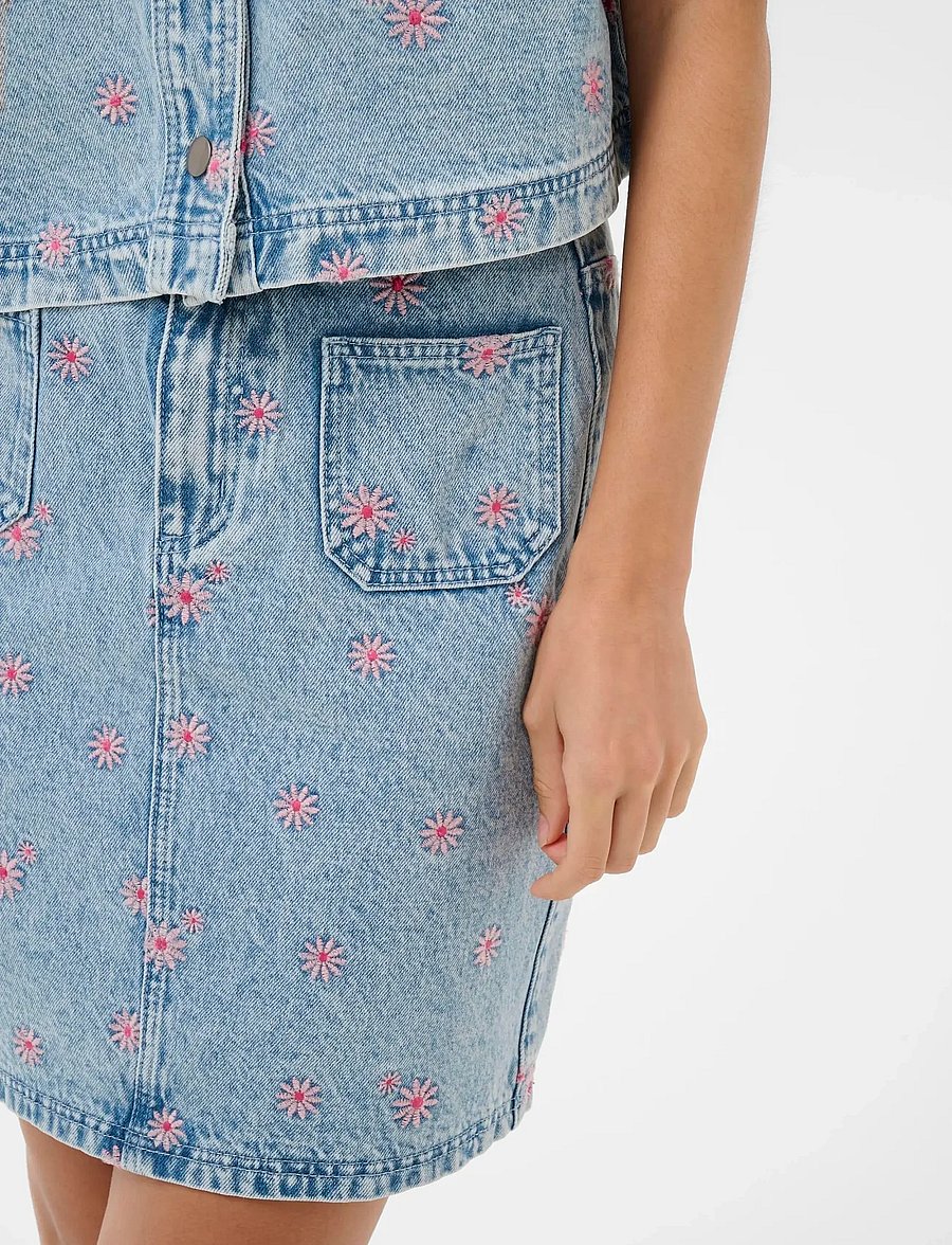 Kaffe - KAbabena Denim SKirt - jeansröcke - blue denim/pink flower emb. - 5