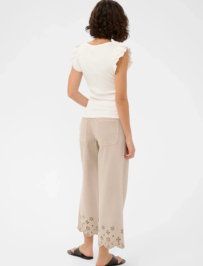 Kaffe - KAcarna Flounce Top - t-shirts - chalk - 4