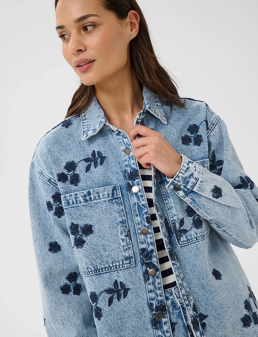 Kaffe - KAbabena Denim Jacket - jeansjacken - blue denim w/ navy flower emb. - 5