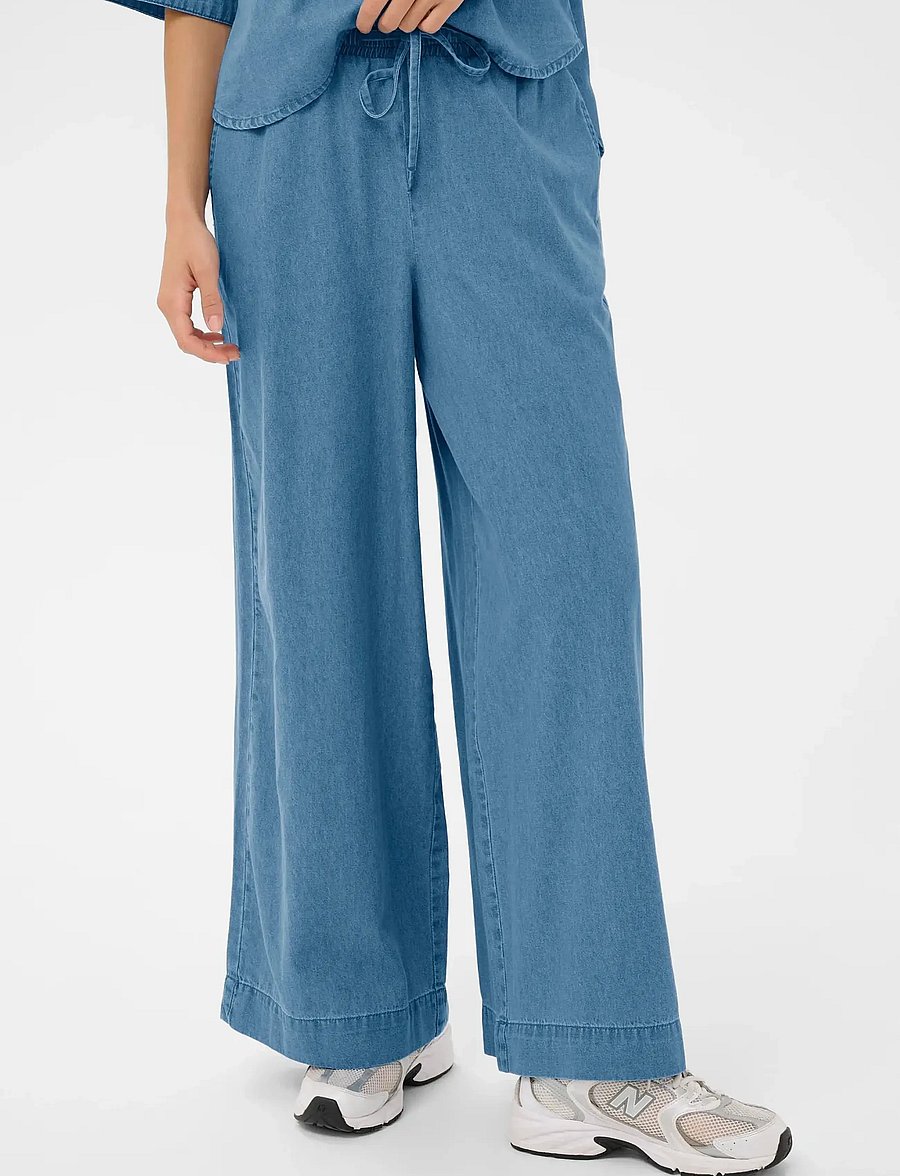 Kaffe - KAjade Denim Pants - bukser med brede ben - medium blue chambray - 0