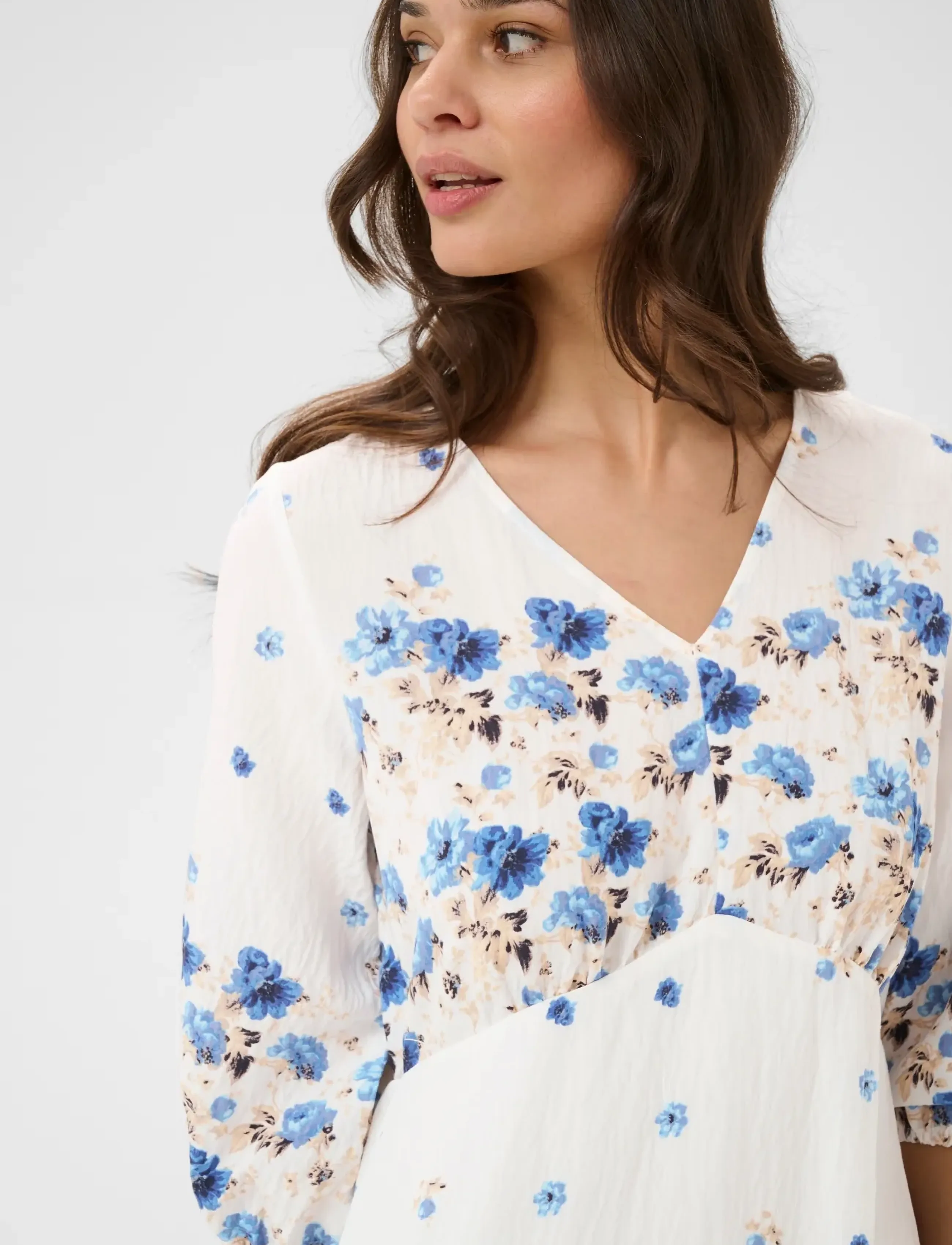 Kaffe - KArosine Long Dress - sommerkleider - blue tones border flower - 5