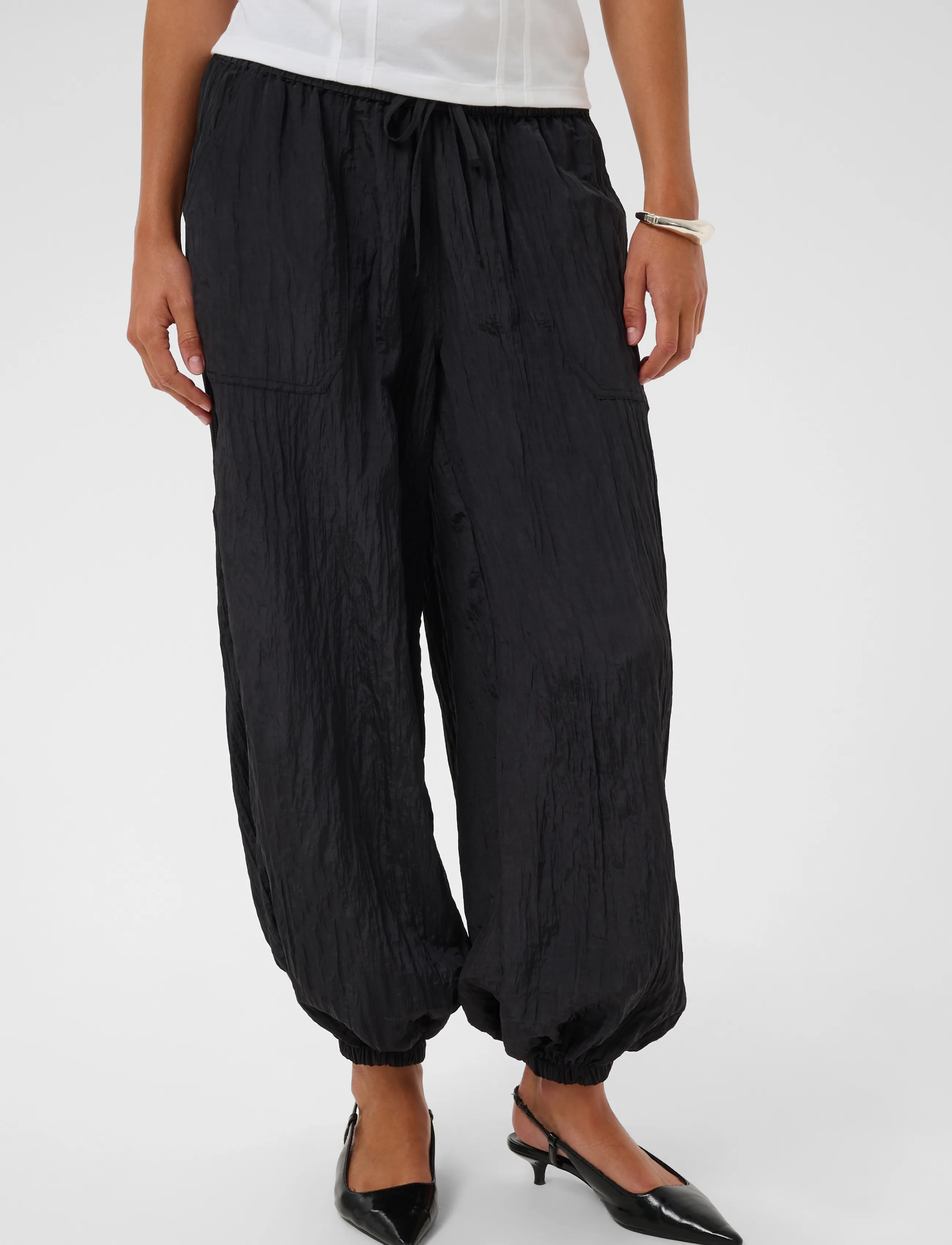 Kaffe - KAdebbie Pants - barrel trousers - black deep - 2