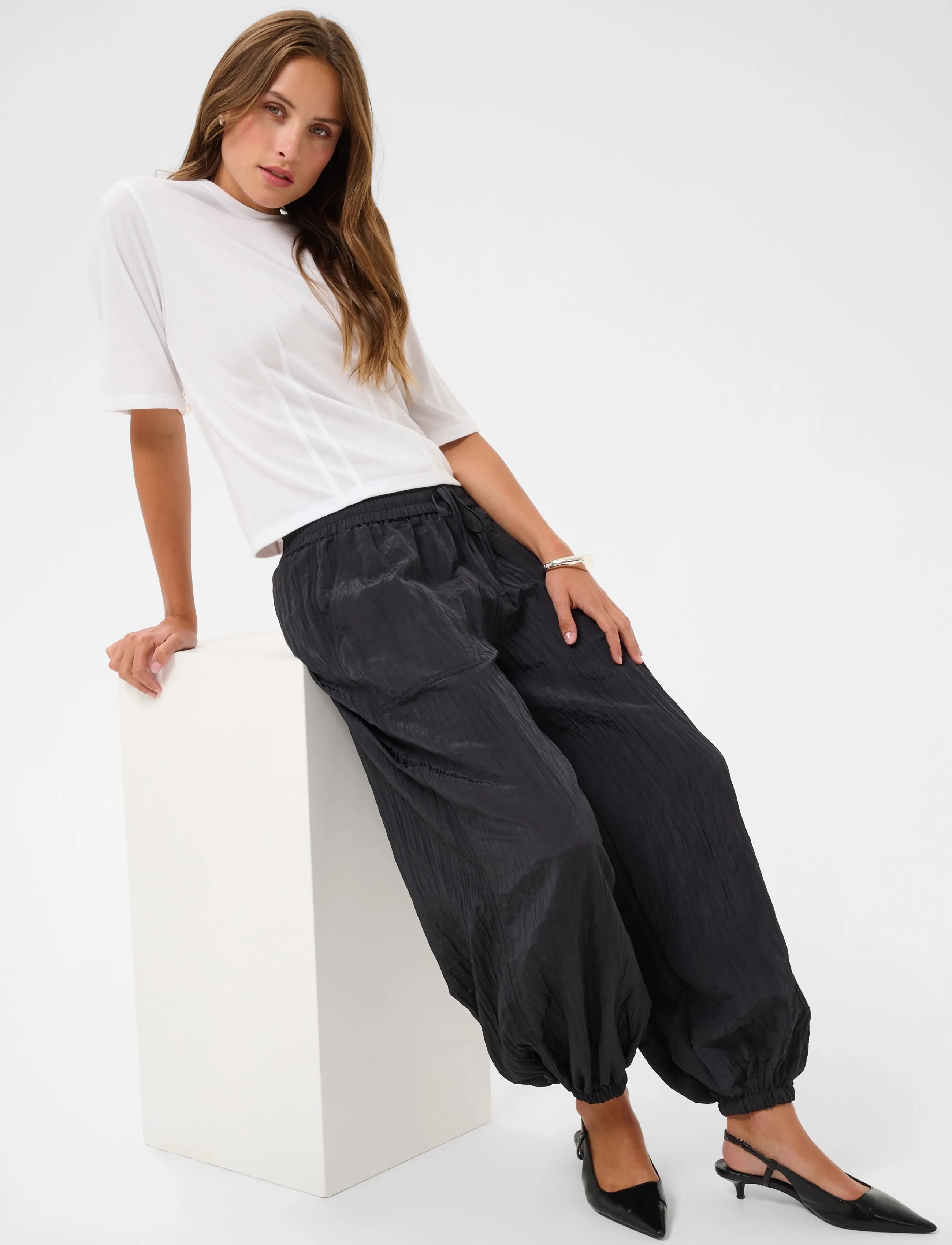 Kaffe - KAdebbie Pants - barrel trousers - black deep - 5