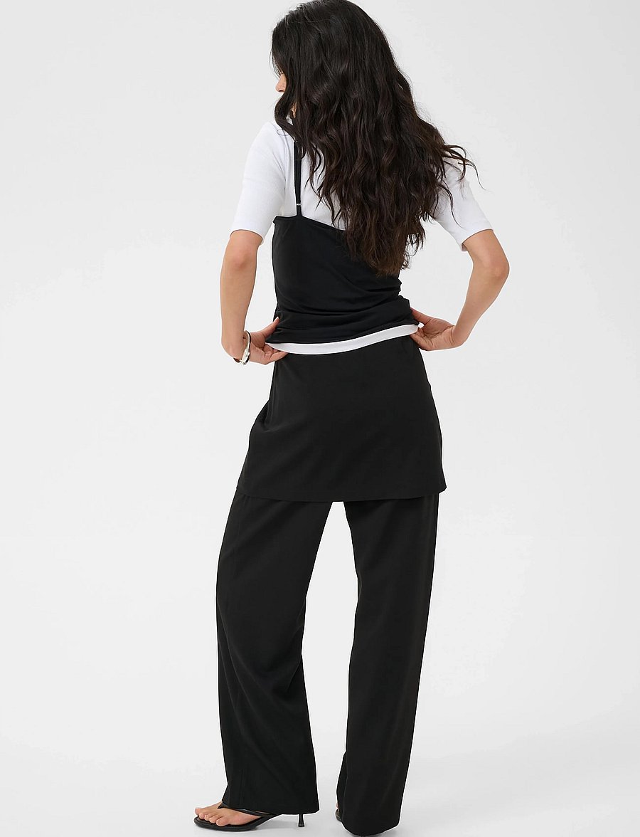 Kaffe - KAjulie Skirt Pants - hose mit geradem bein - black deep cc. - 4