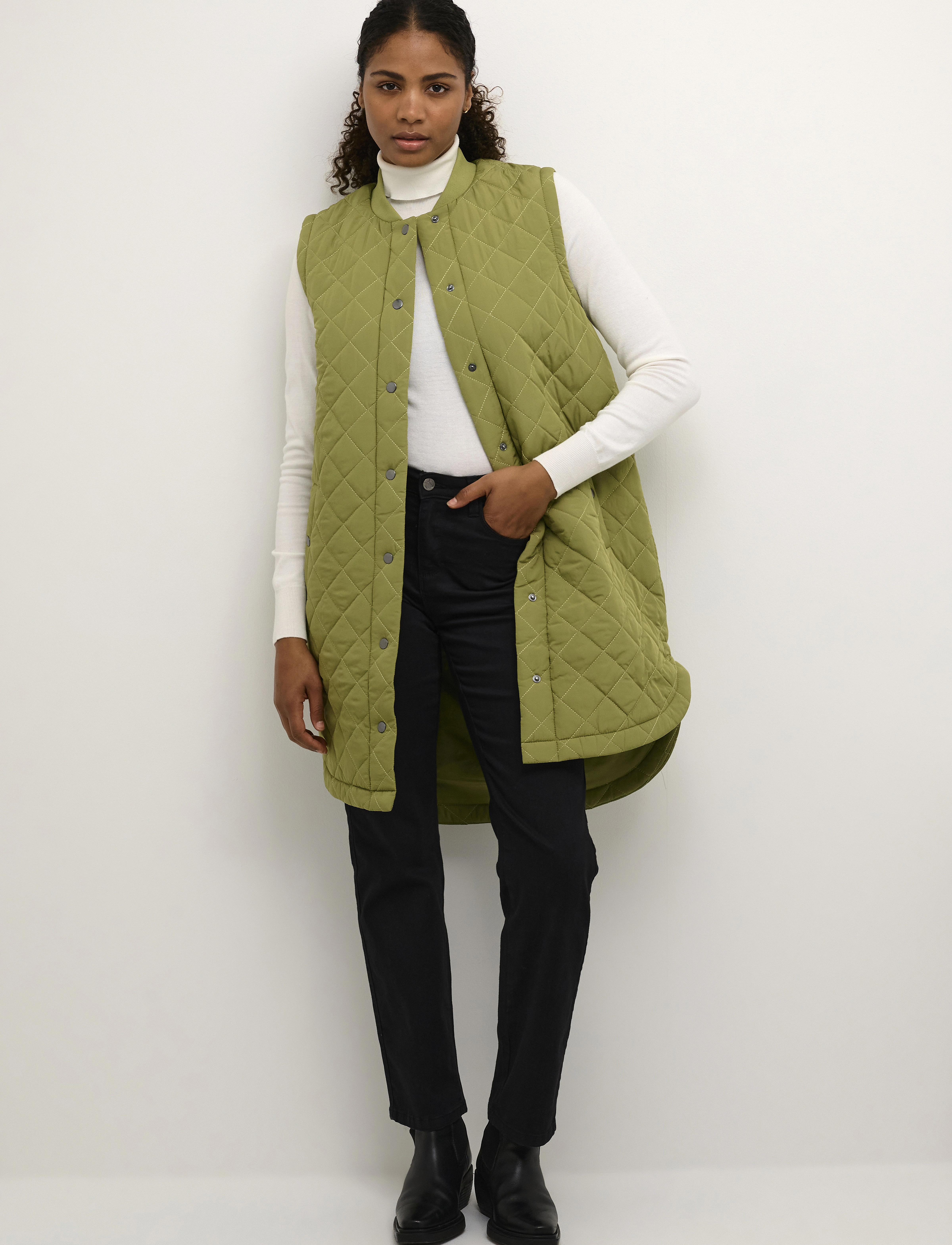 Kaffe - KAmaria Quilted Waistcoat Long - overtøj - mosstone - 3