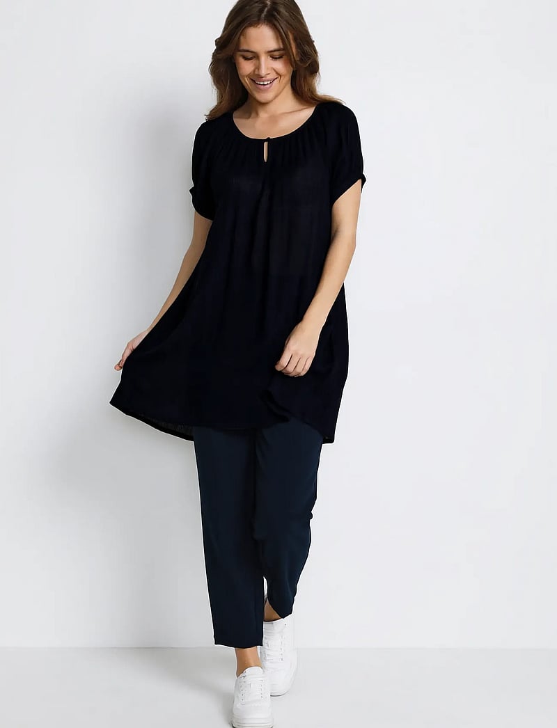 Kaffe - Amber SS Tunic - tuunikad - black deep - 3
