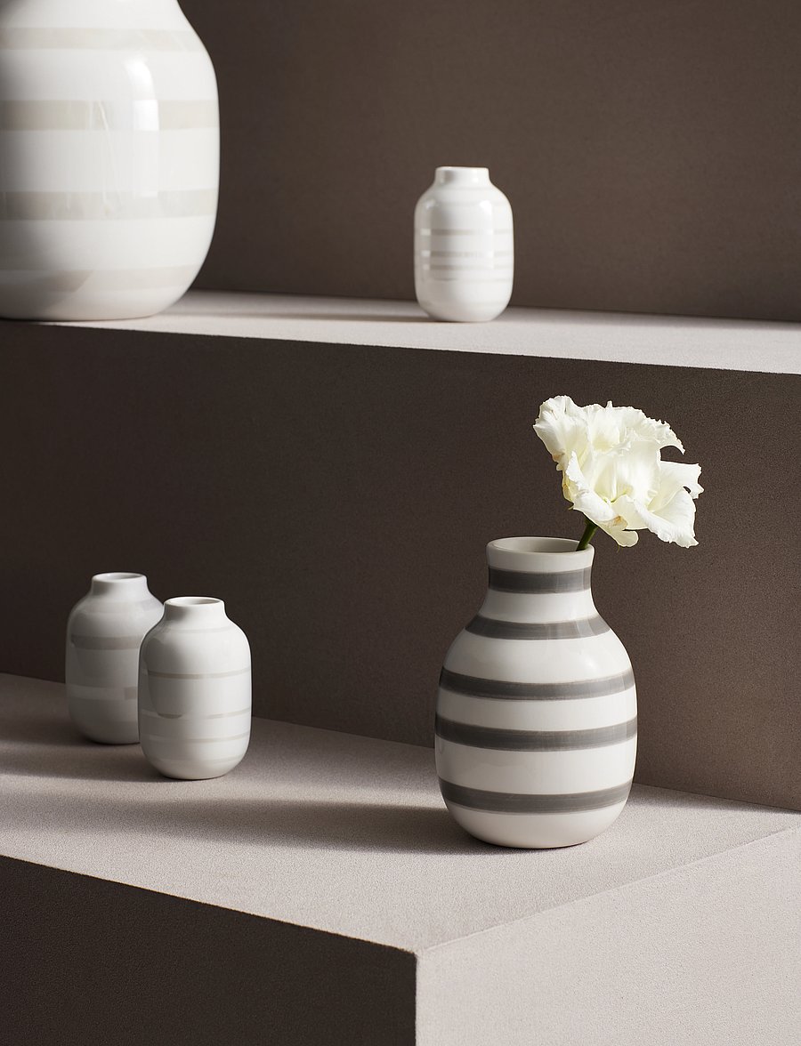 Kähler - Omaggio Vase H20 cm warm grey - vaasid - warm grey - 0