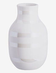 Omaggio Vase - MOTHER OF PEARL