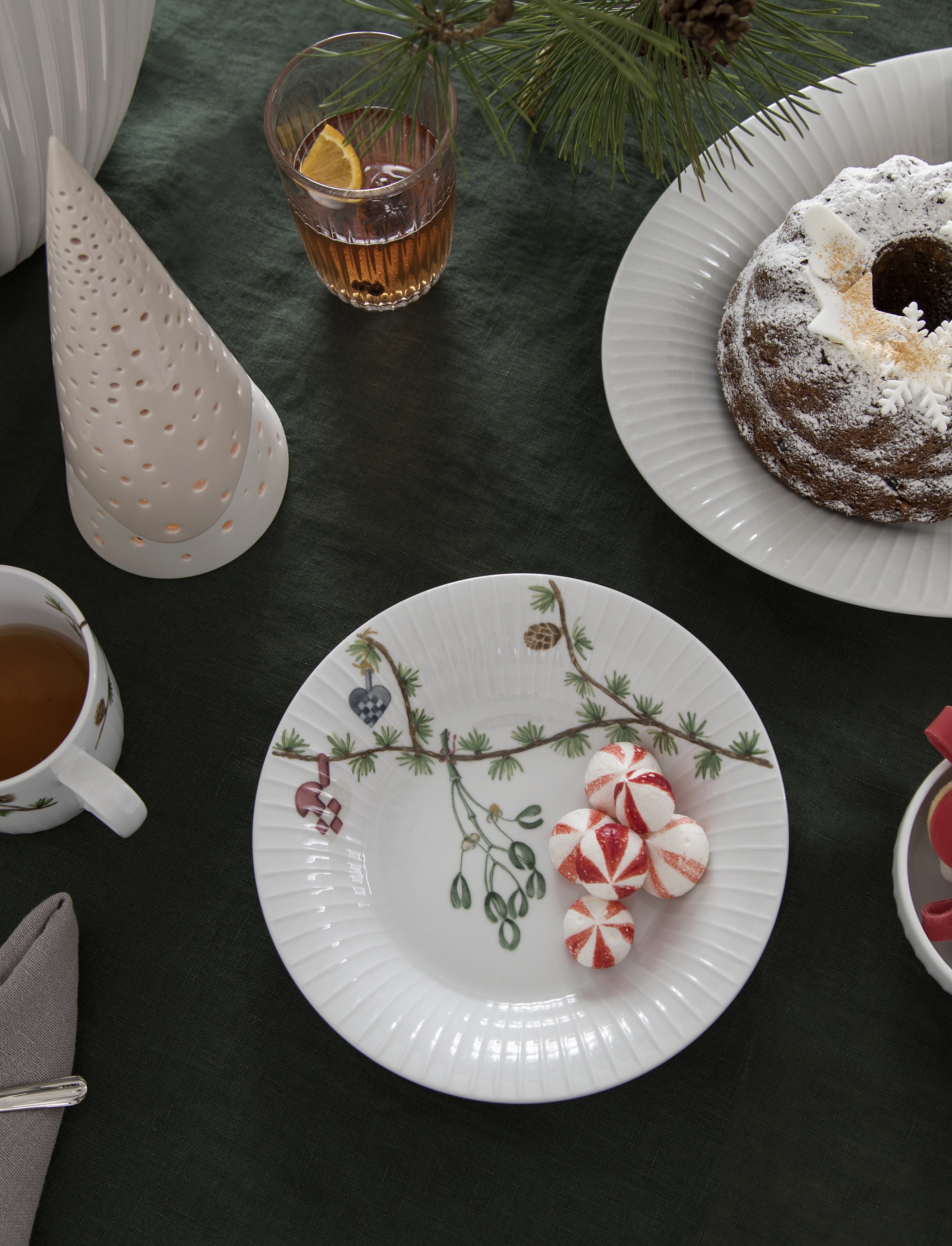 Kähler - Hammershøi Oval serving dish 28,5x22,5 - white - 3