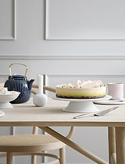 Kähler - Hammershøi Cake dish Ø30cm - koogitaldrikud - white - 2