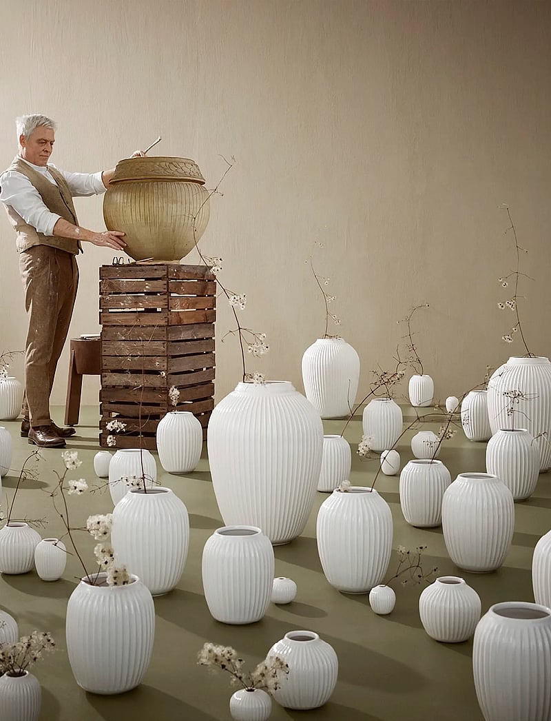 Kähler - Hammershøi Candle holder round Ø8 cm white (15364) - teelichthalter - white - 5