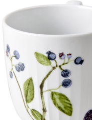 Kähler - Hammershøi Summer Mug 33 cl summer berries - tea cups - summer berries - 5