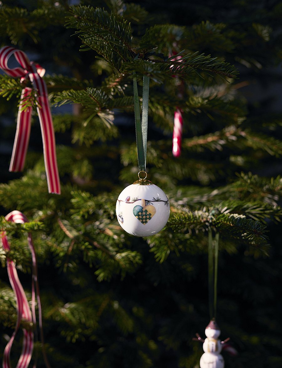 Kähler - Hammershøi Christmas Bauble 2024 Ø6 cm white w. deco - white w. deco - 0