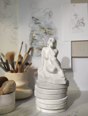 Kähler - Moments of Being Silent Change H18.5 white - porcelain figurines & sculptures - white - 2