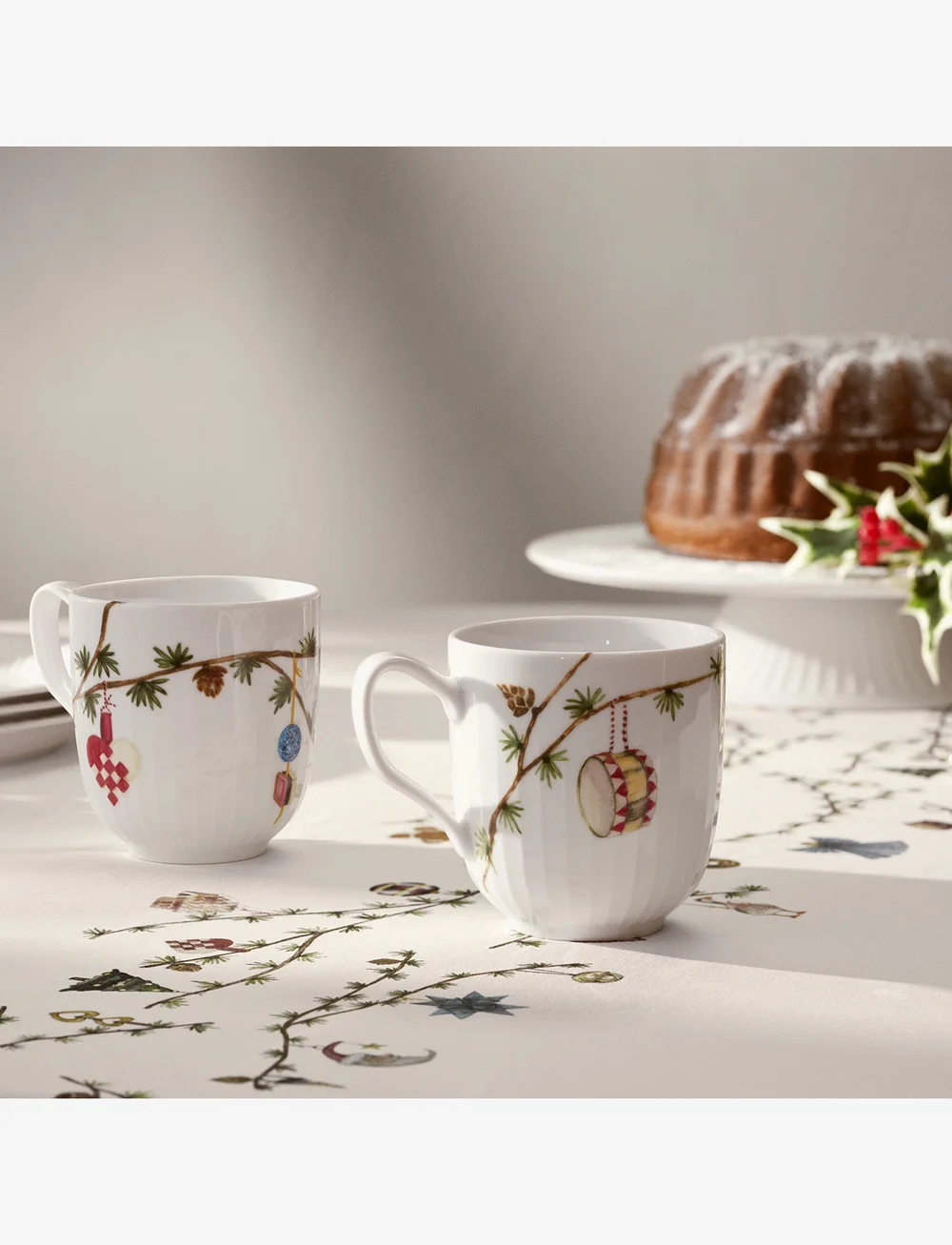 Kähler - Hammershøi Christmas Tablecloth 150x270 cm w. deco - weihnachtstextilien - white w. deco - 4