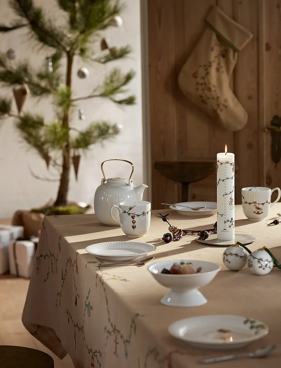 Kähler - Hammershøi Christmas Tablecloth 150x320 cm sand - laudlinad - sand - 5