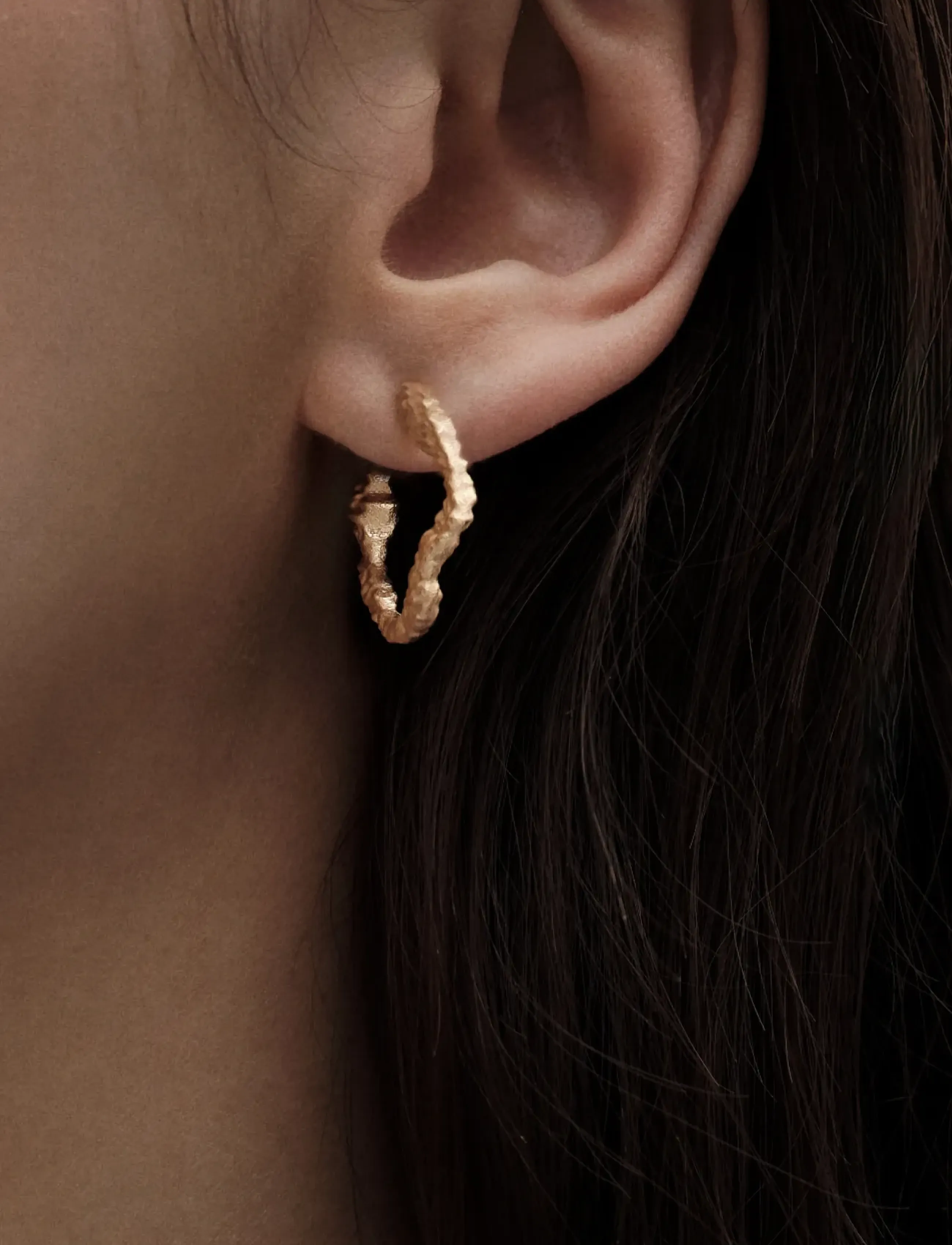 Kalevala Itu Earrings Hoop Silver Gold-Plated, One Size, Gold, Øreringe > Ørestikker, Dame