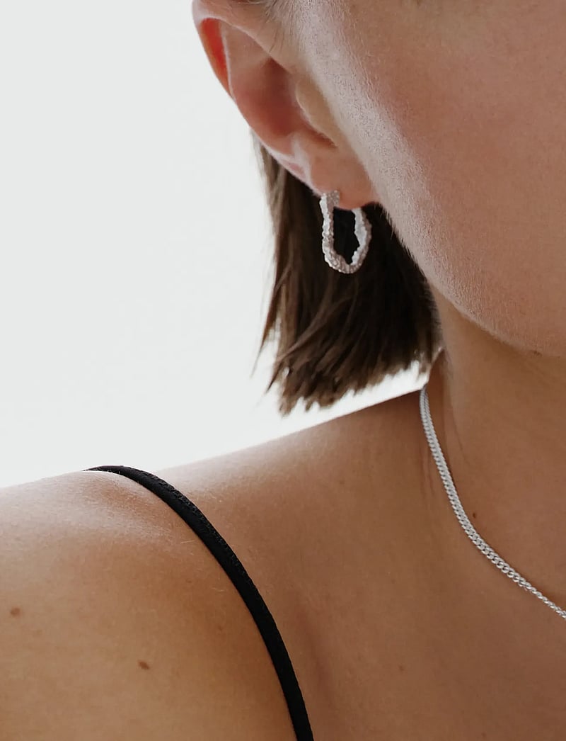 Kalevala - Itu hoop earrings - Ørestikker - silver - 2