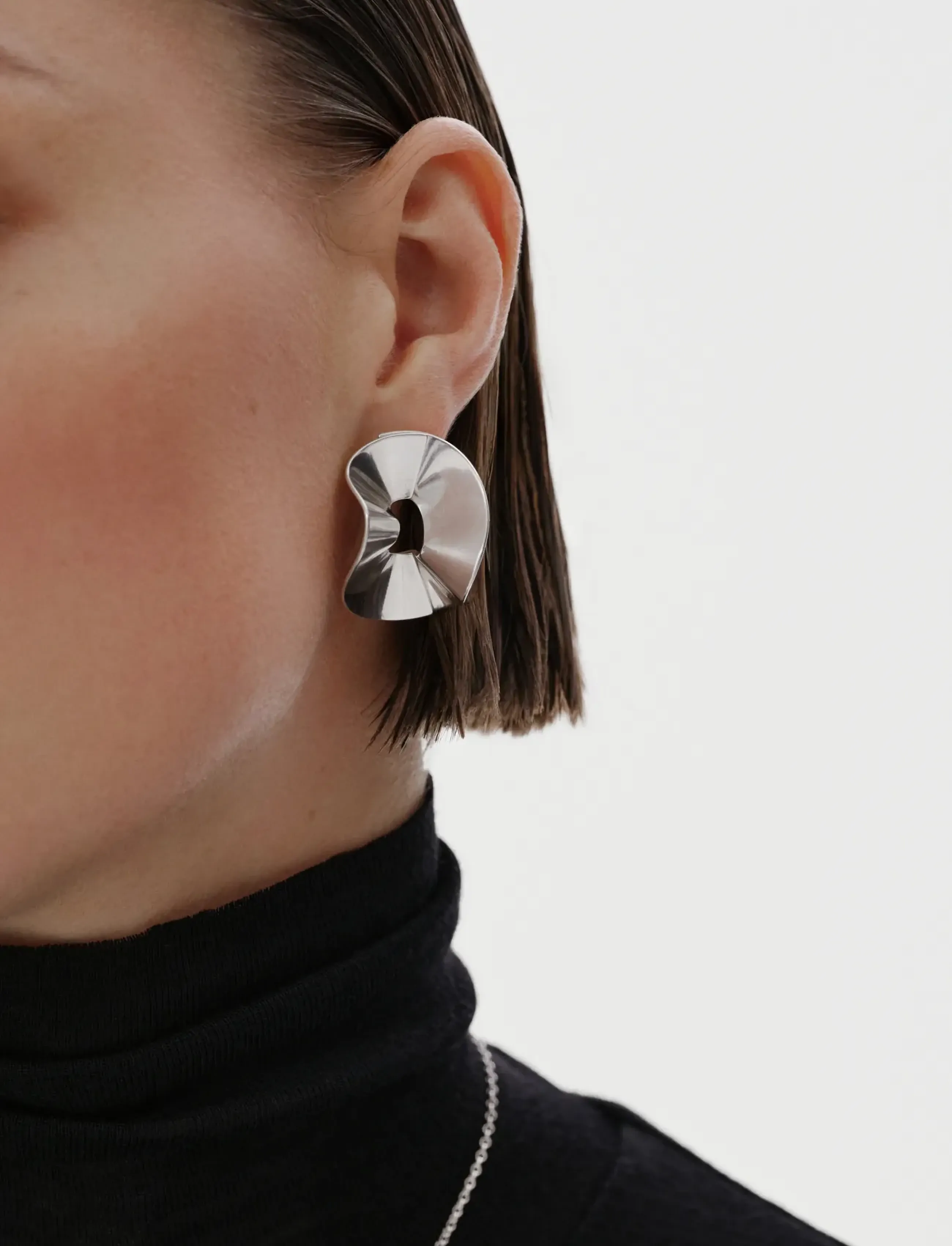 Kalevala Alluring Earrings Round, One Size, Silver, Earrings > Statement Earrings, Dame