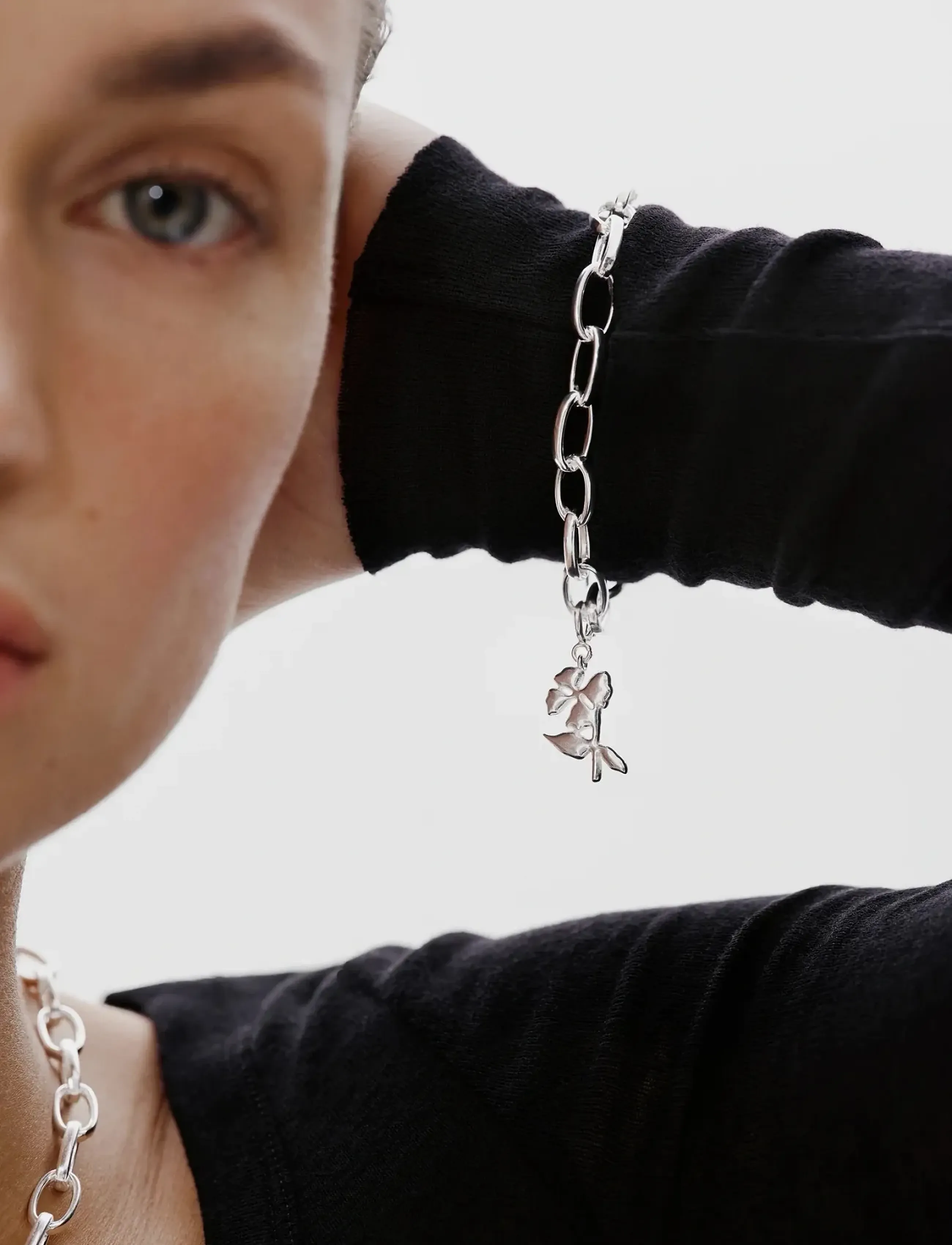 Kalevala Kalevala X Marimekko Garden Almanakka Charm, One Size, Silver, Smykker > Vedhæng, Dame