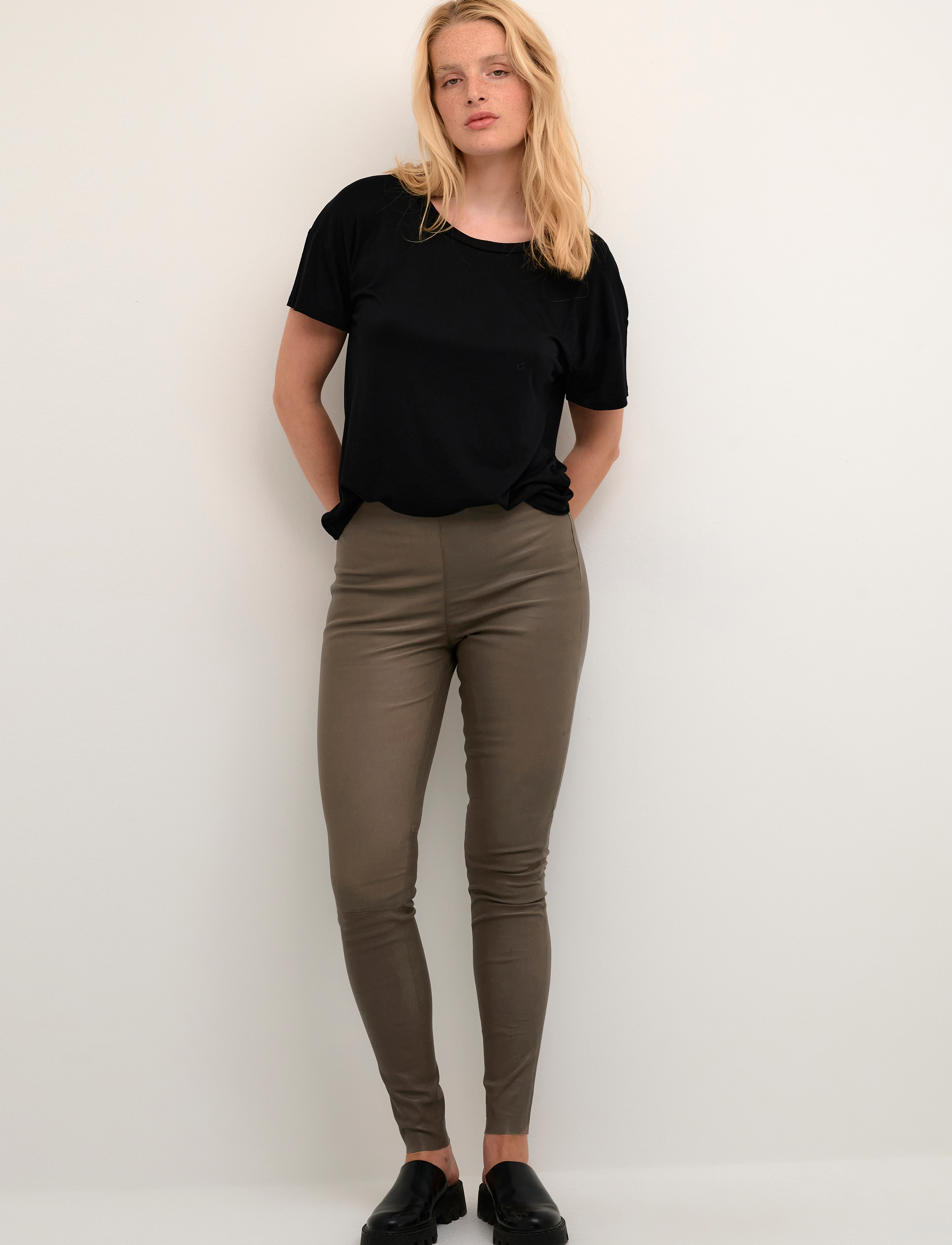 Karen By Simonsen - MemeKB Leather Pants - pantalons en cuir - walnut - 3