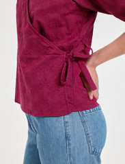 Karen By Simonsen - EmiliaKB Wrap Top - blouses korte mouwen - raspberry radiance - 5