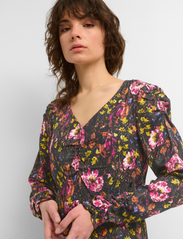 Karen By Simonsen - FaunaKB Dress - midiklänningar - blurred bouquet - 5