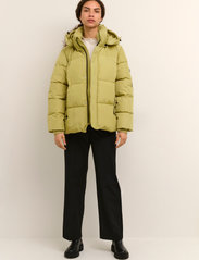 Karen By Simonsen - HazeKB Short Puffer Jacket - winter jackets - green moss - 3
