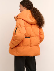 Karen By Simonsen - HazeKB Short Puffer Jacket - winter jackets - jaffa orange - 4