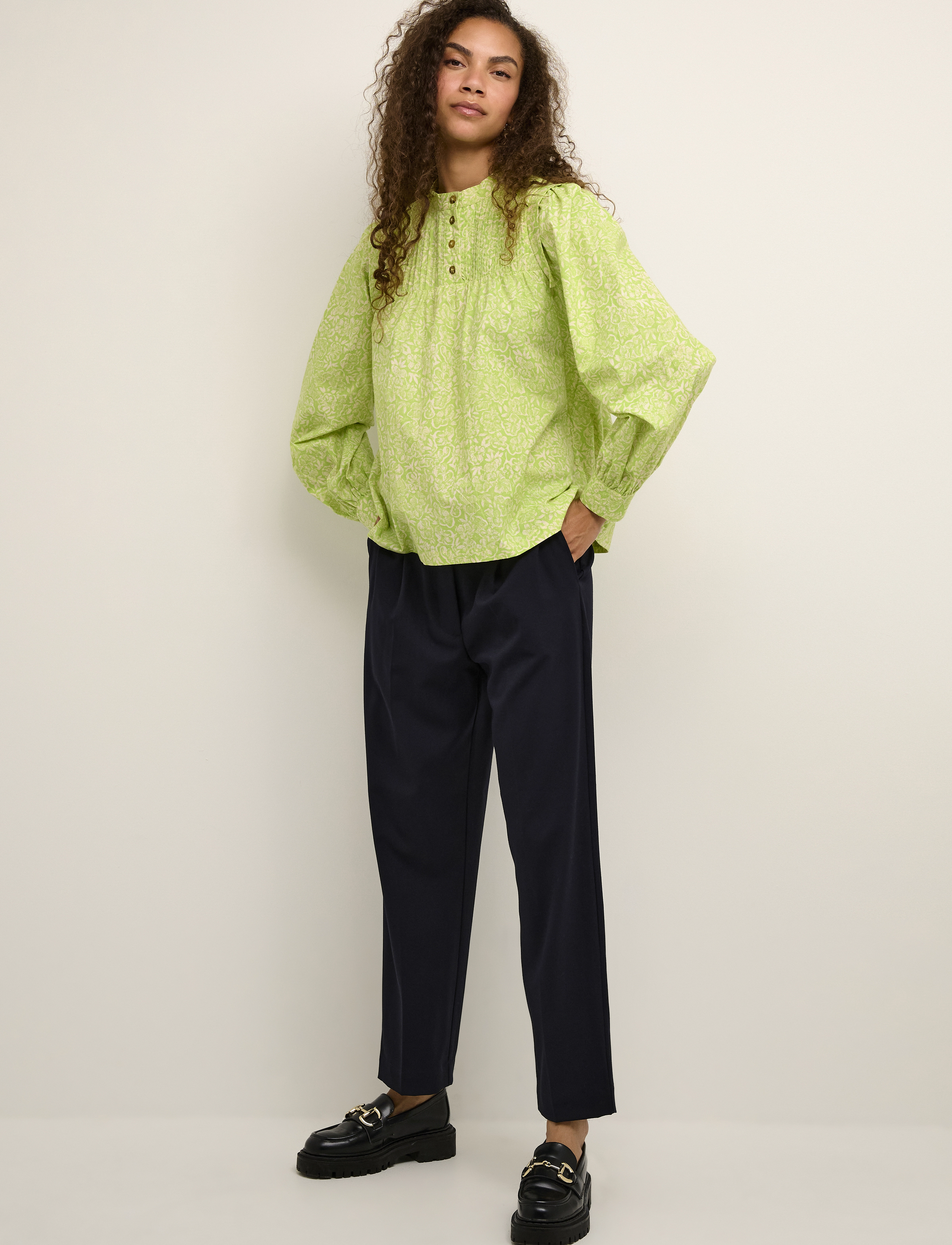 Karen By Simonsen - HemiliaKB Blouse - langærmede skjorter - lime flower lace - 3