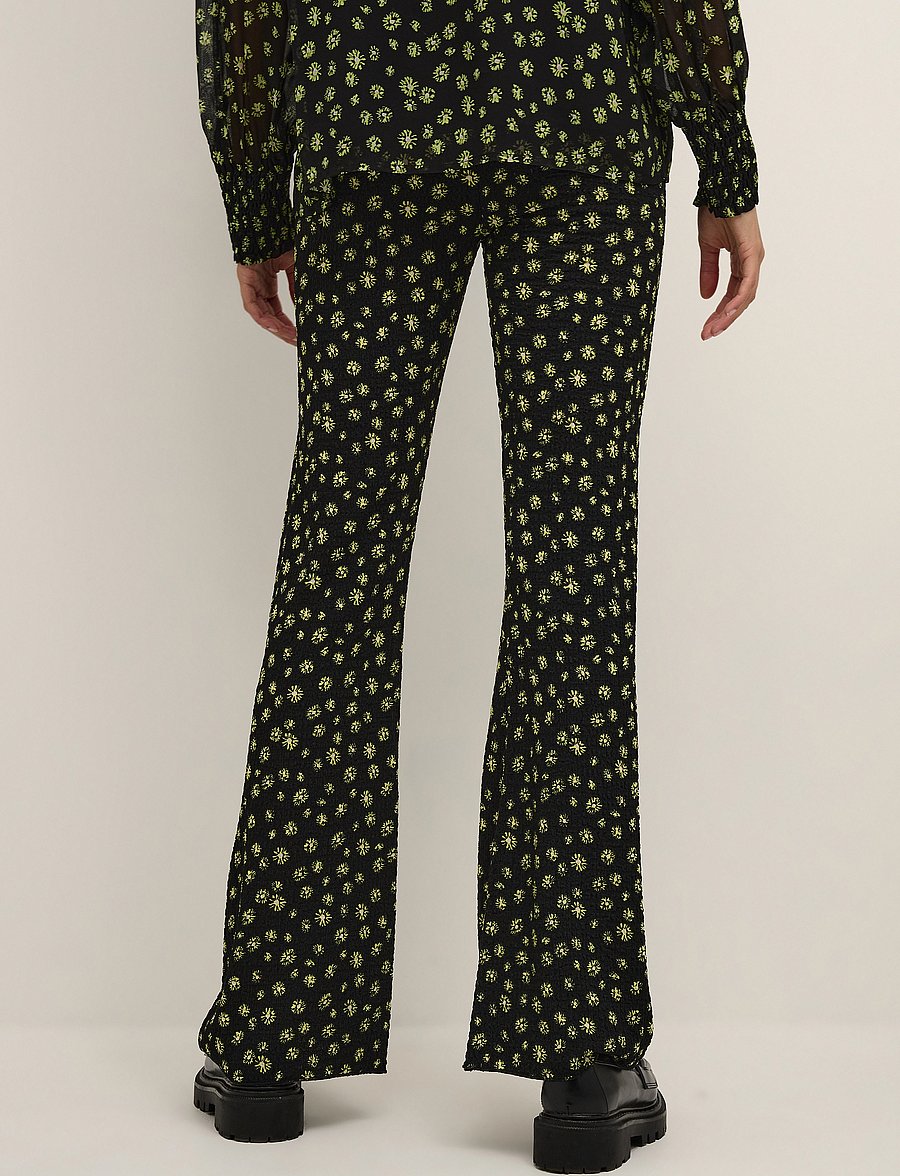 Karen By Simonsen - HarperKB Flared Leggings - pantalons évasés - petite lime flower - 4