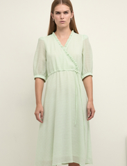Karen By Simonsen - IppaKB Dress - midimekot - pastel green - 2