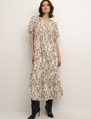 Karen By Simonsen - JuliaKB Long Dress - sommerkjoler - navajo lilac - 2