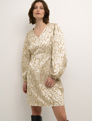 Karen By Simonsen - JosefineKB Dress - feestelijke kleding voor outlet-prijzen - egret - 2