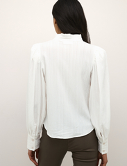 Karen By Simonsen - FrostyKB Frill Shirt - langermede skjorter - bright white - 4