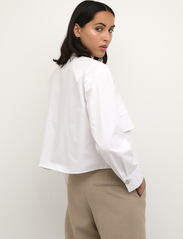 Karen By Simonsen - NillaKB Short Shirt - langærmede skjorter - bright white - 3