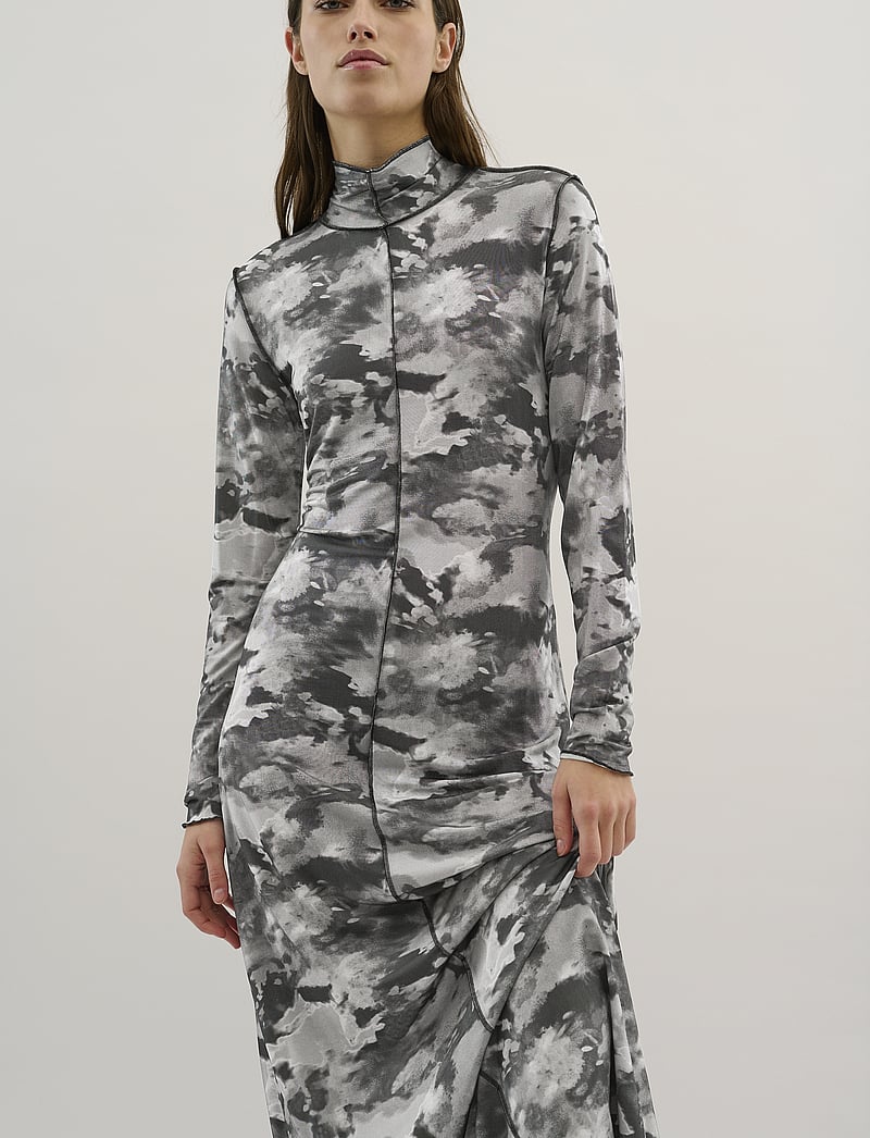 Karen By Simonsen - KBRosalina Dress - t-shirtkjoler - roselina print grey - 3