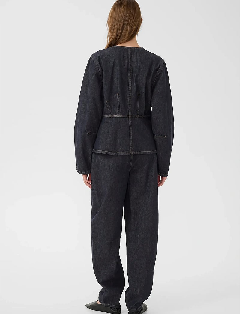 Karen By Simonsen - KBEvette Blazer - frühlingsjacken - dark blue denim - 4