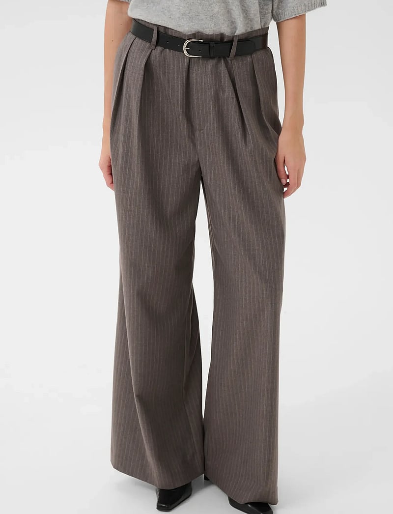 Karen By Simonsen - KBErin Pants - laia säärega püksid - falcon pinstripe - 0
